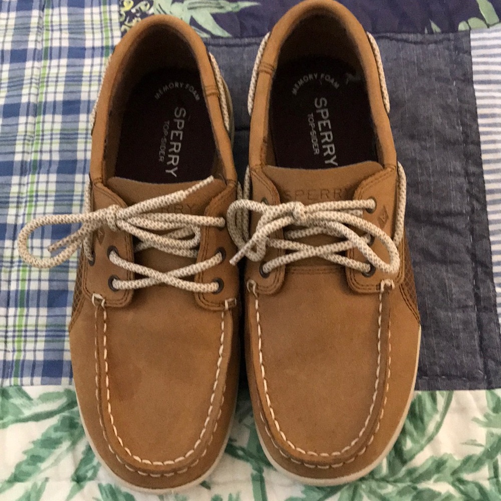 Boys Sperry top sliders